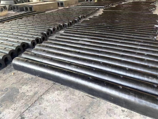 Zwarte marine rubber fender type D op maat voor schip en dok