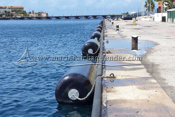 Cylindrische EVA-schuim gevulde fender Polyurethane gecoate marine schuim fender
