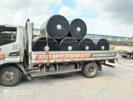 Offshore Boei EVA Foam Ball Fender PU Coating Skin Ship Berging