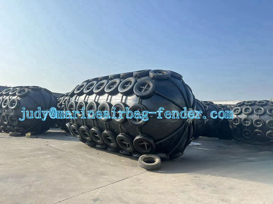 Hoge trekkracht opblaasbare rubber fender marine voor offshore toepassingen gemakkelijk werken