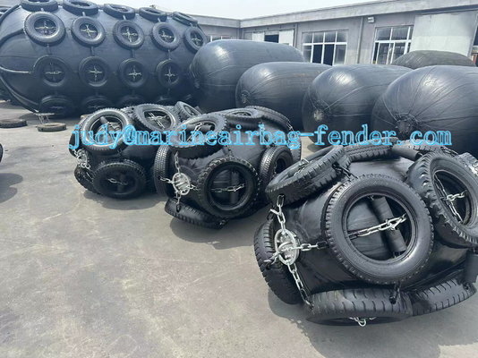 Hoge trekkracht opblaasbare rubber fender marine voor offshore toepassingen gemakkelijk werken